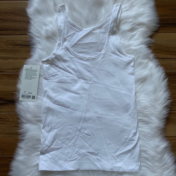 Lululemon seek simplicity tank 2 ways white top - Picture 3 of 5